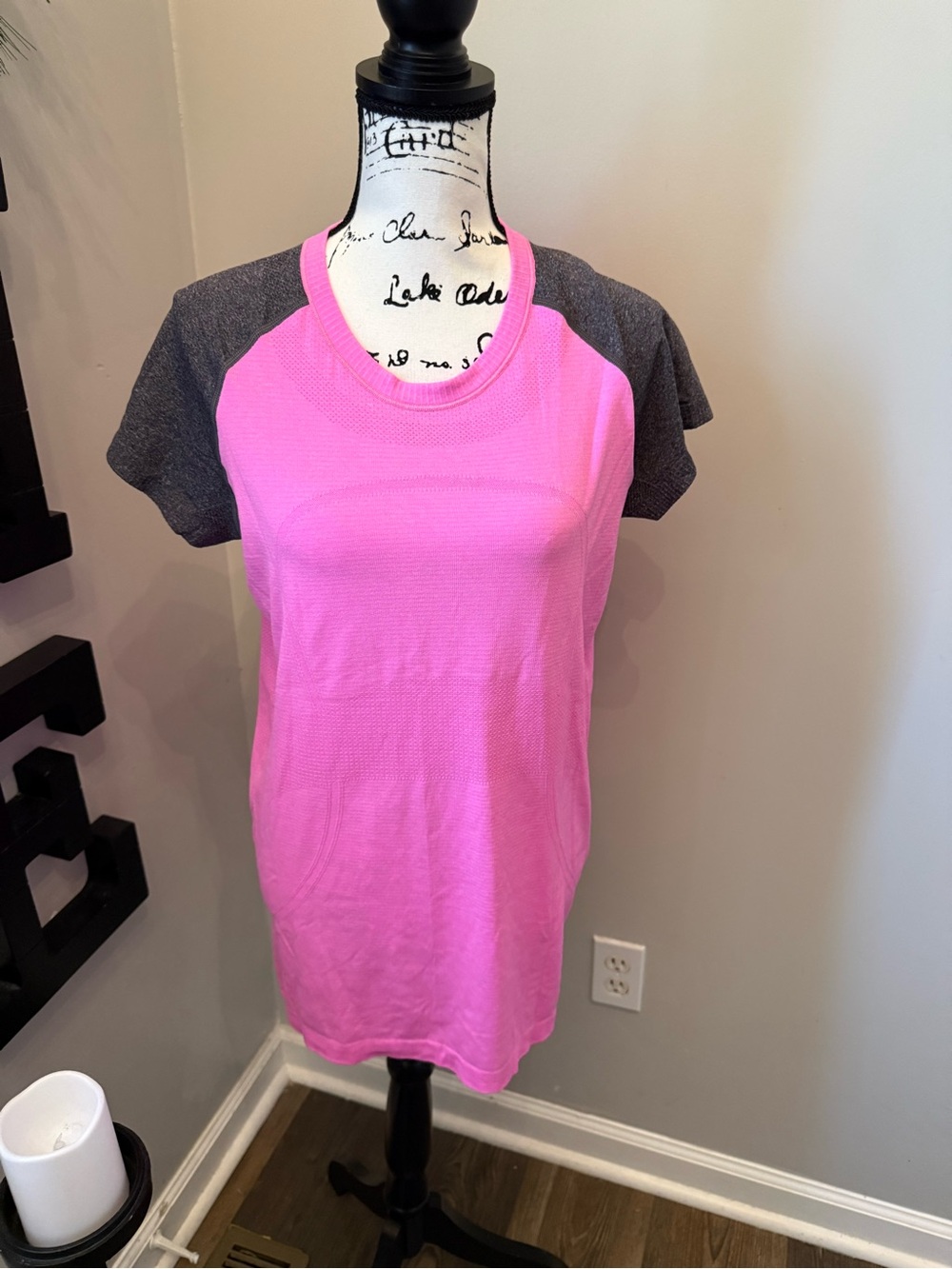 Women's Lululemon Short Sleeve Active Tee - Pink with Gray Sleeves XL
